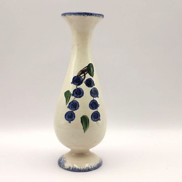 Wild Blueberry Vine Footed Pottery Bud Vase, Artist Signed - Picture 7 of 7